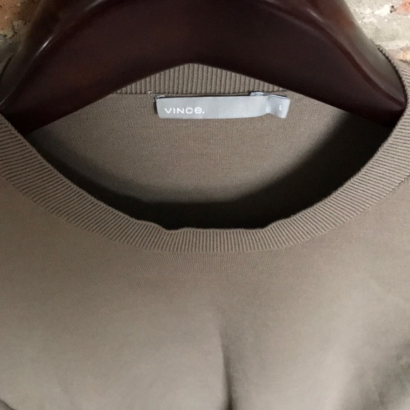 VINCE - Picture 2 of 8